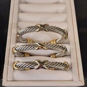 Single Kiss gold rhodium plated cuff bracelet adjustable silver and gold tone